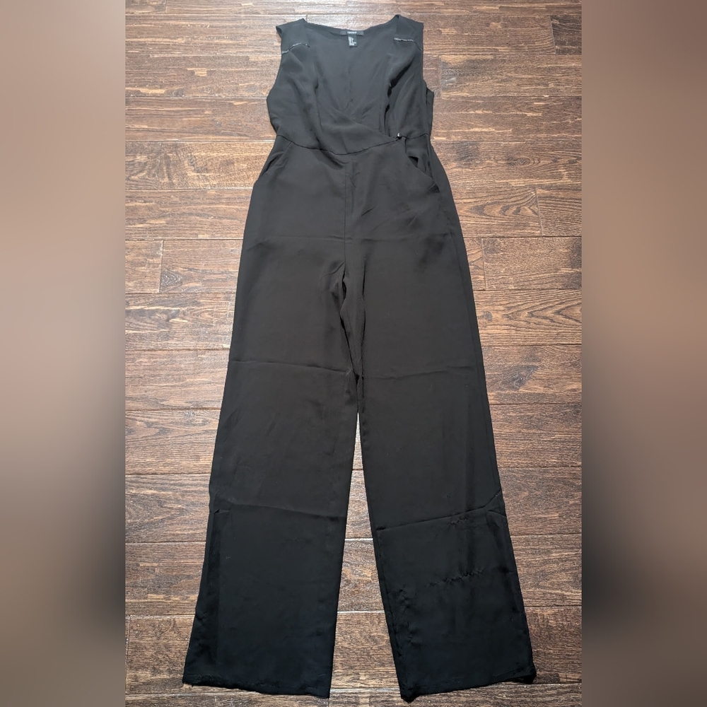 Forever 21 Pant Jumpsuit Plunging V Neckline Sleeveless in Black